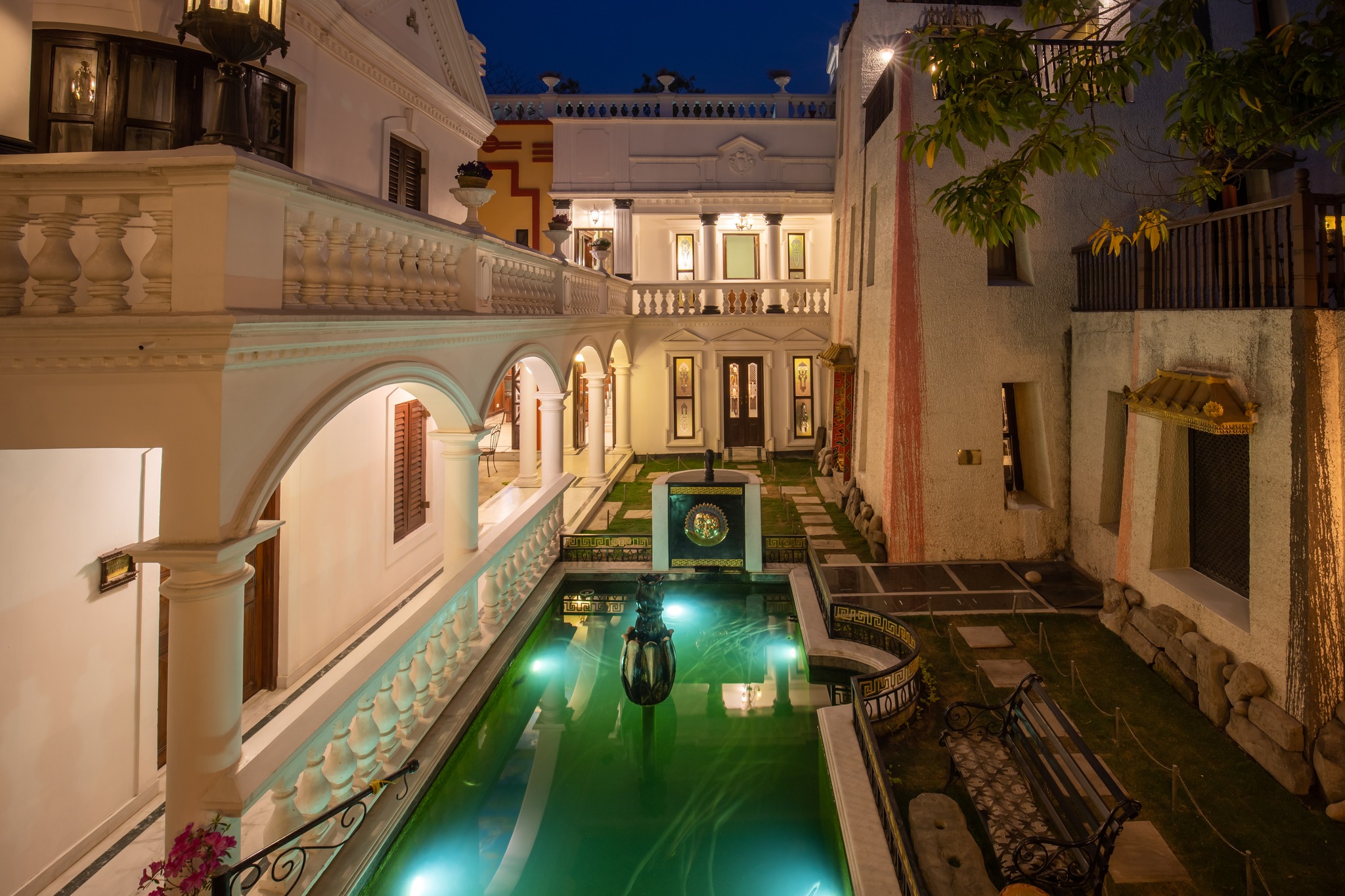 Baber Mahal Vilas - The Heritage Hotel 