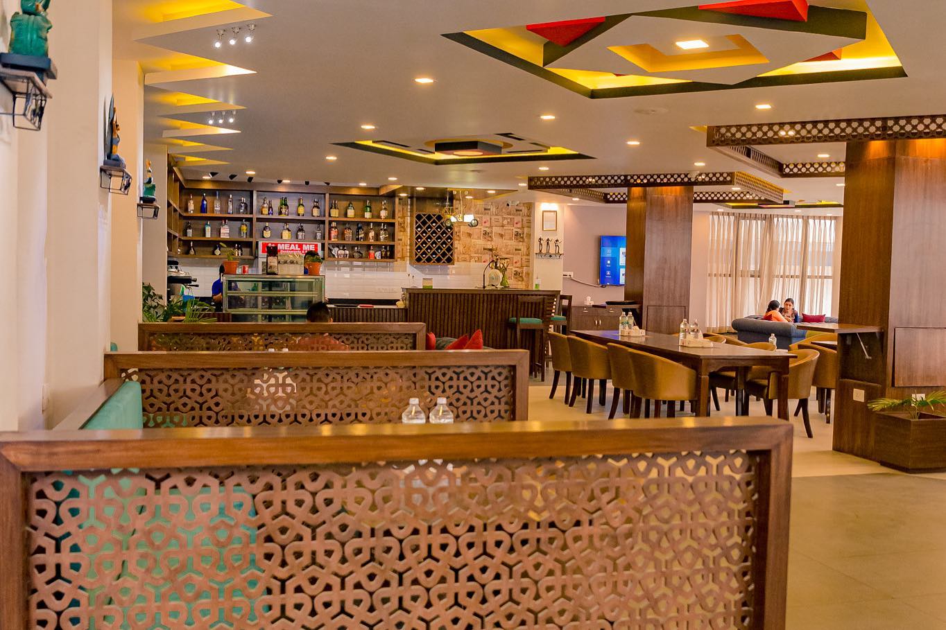 Meal Me Restaurant & Bar