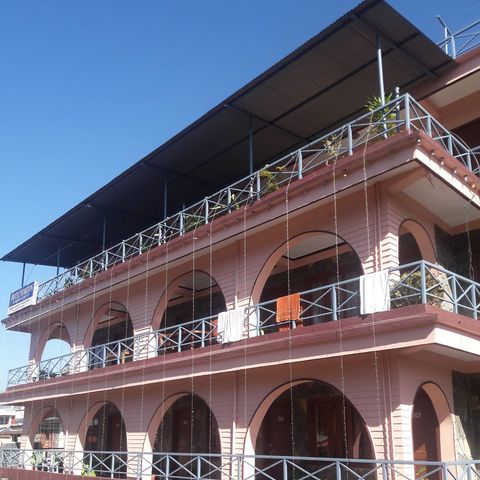 Hotel the Horizon & Resturant 